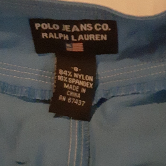 Shorts - Picture 3 of 5